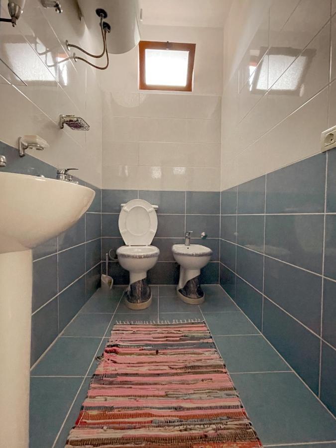 Villa 8 *